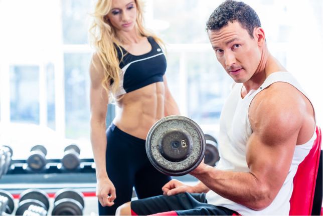 couple-in-gym
